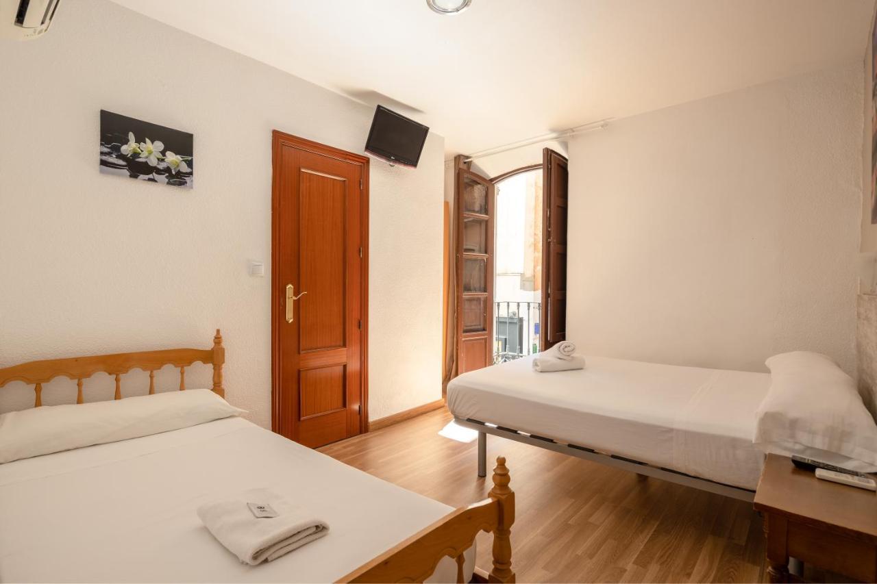 Pension Zacatin Granada Bagian luar foto