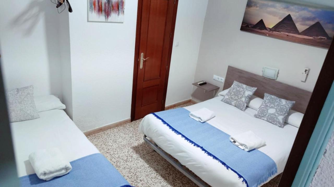 Pension Zacatin Granada Bagian luar foto