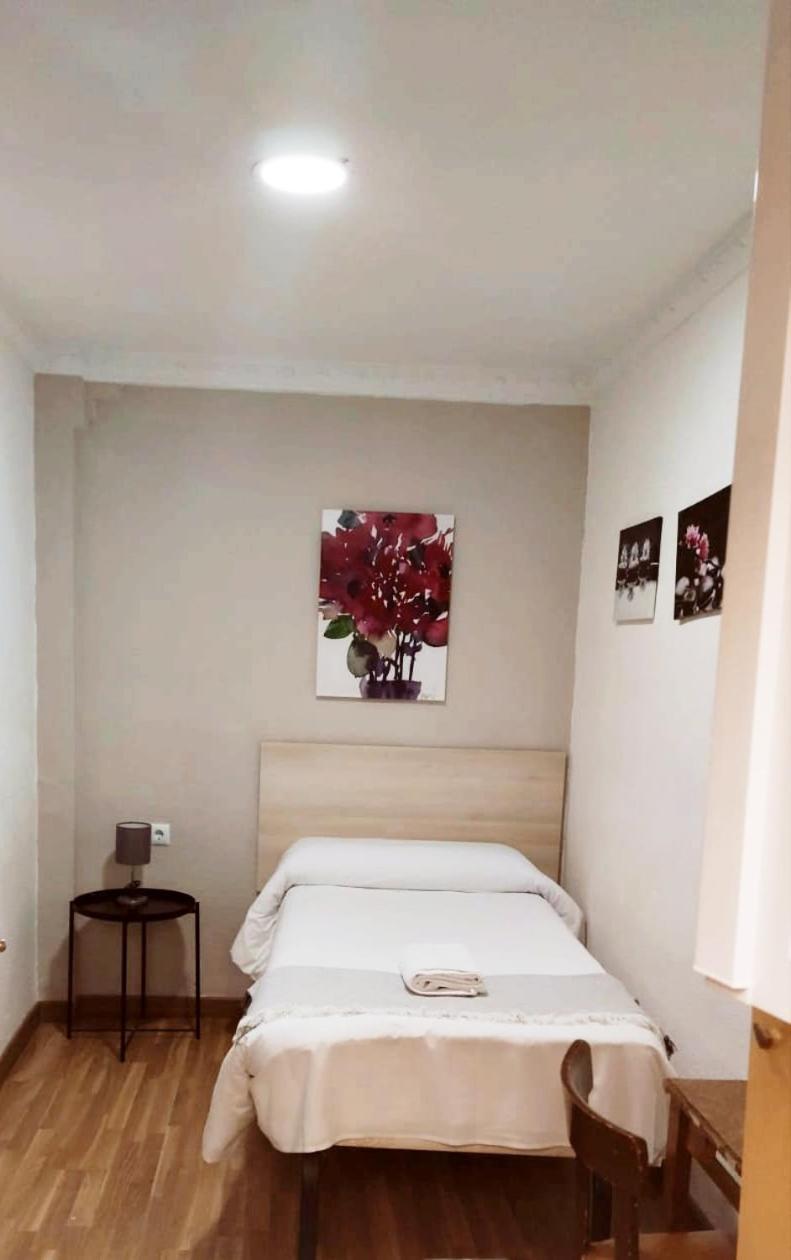 Pension Zacatin Granada Bagian luar foto